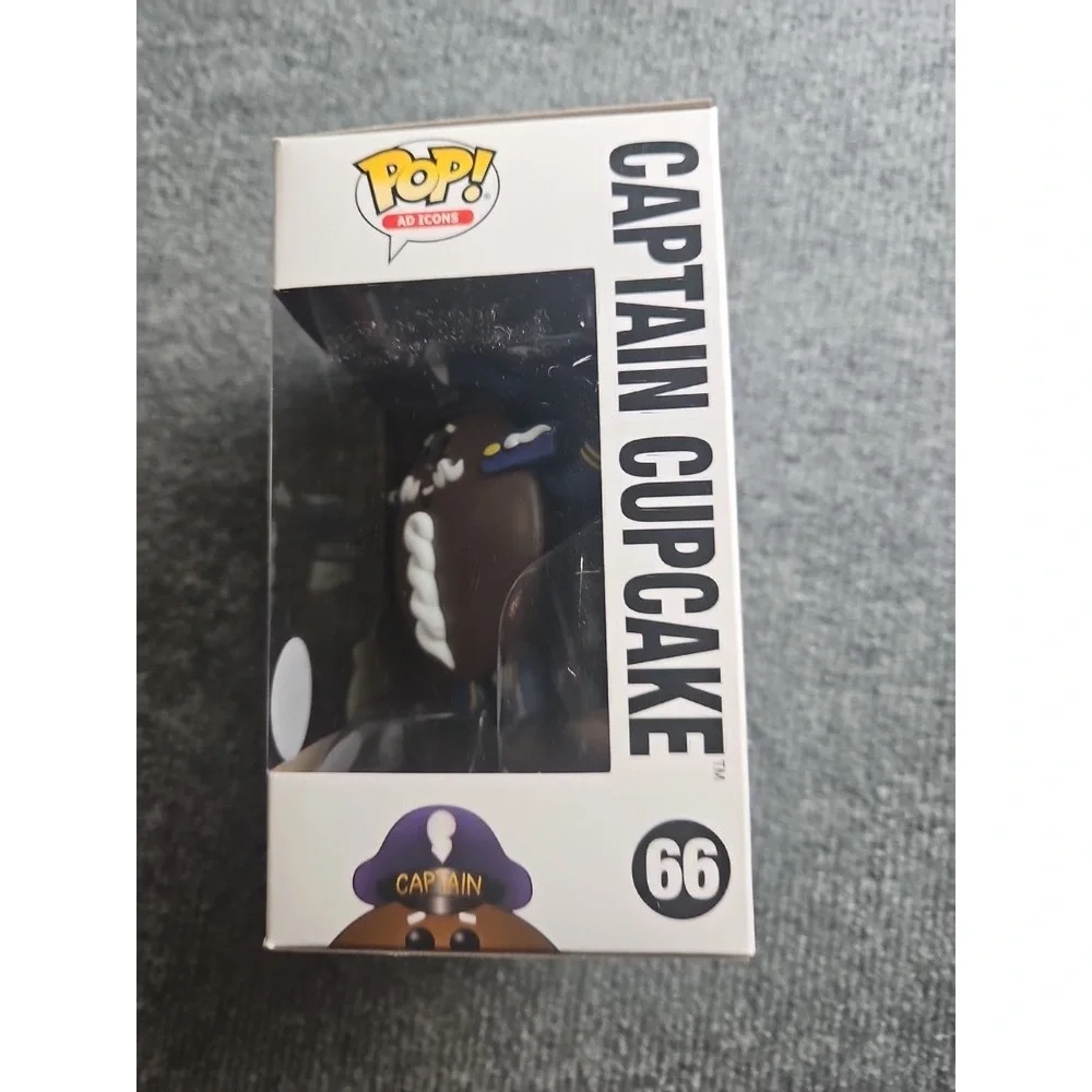 Funko Pop! Vinyl: Ad Icons Hostess- Captain Cupcake - Funko (Exclusive)‎ #66